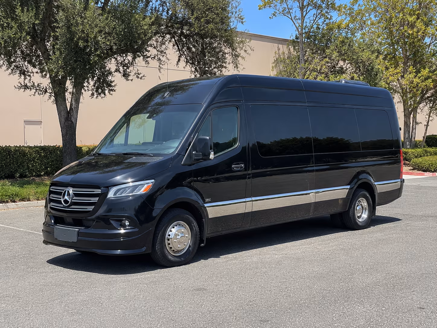 find the perfect transportation for your next private event 2