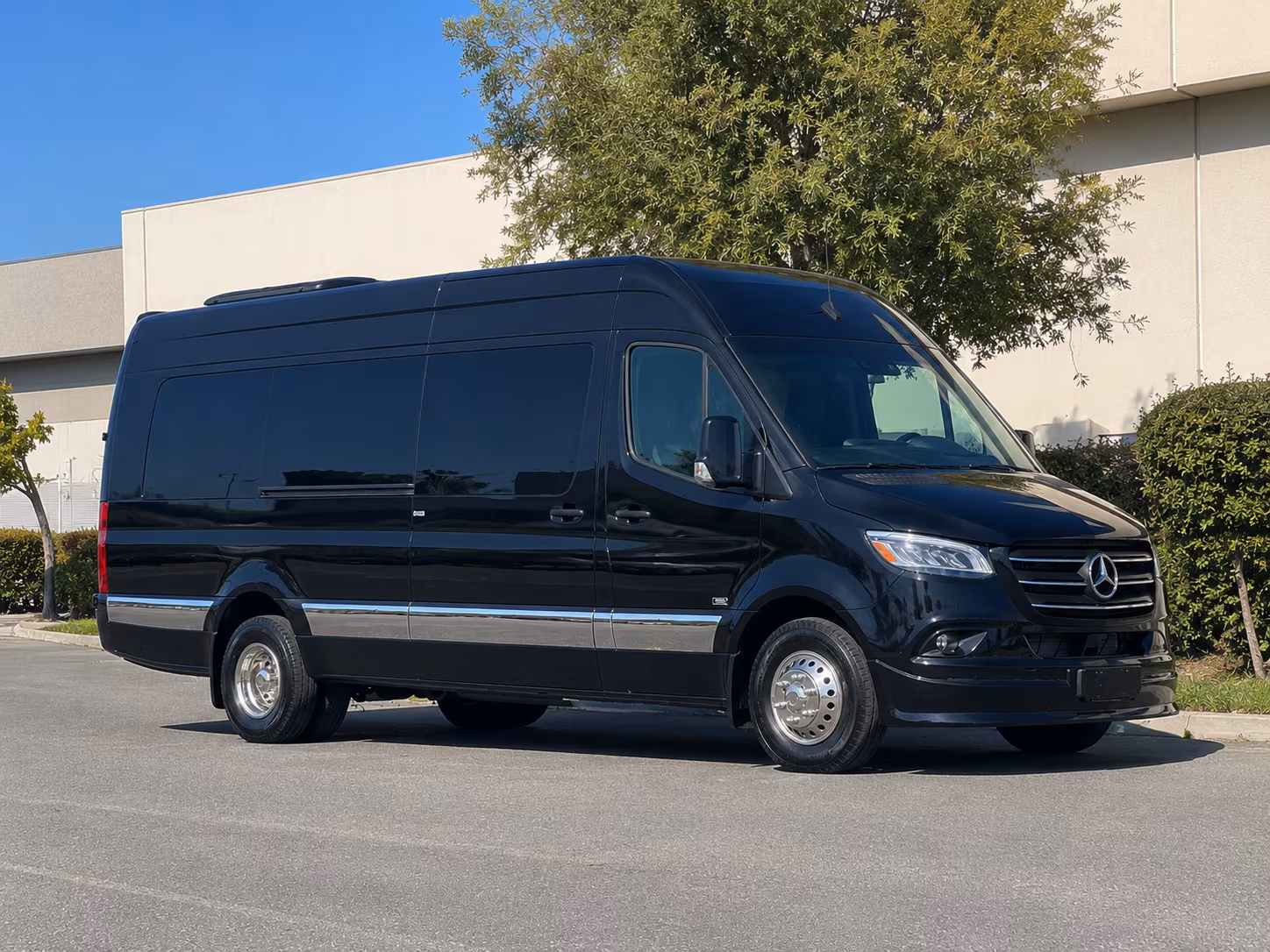 find the perfect transportation for your next private event 3