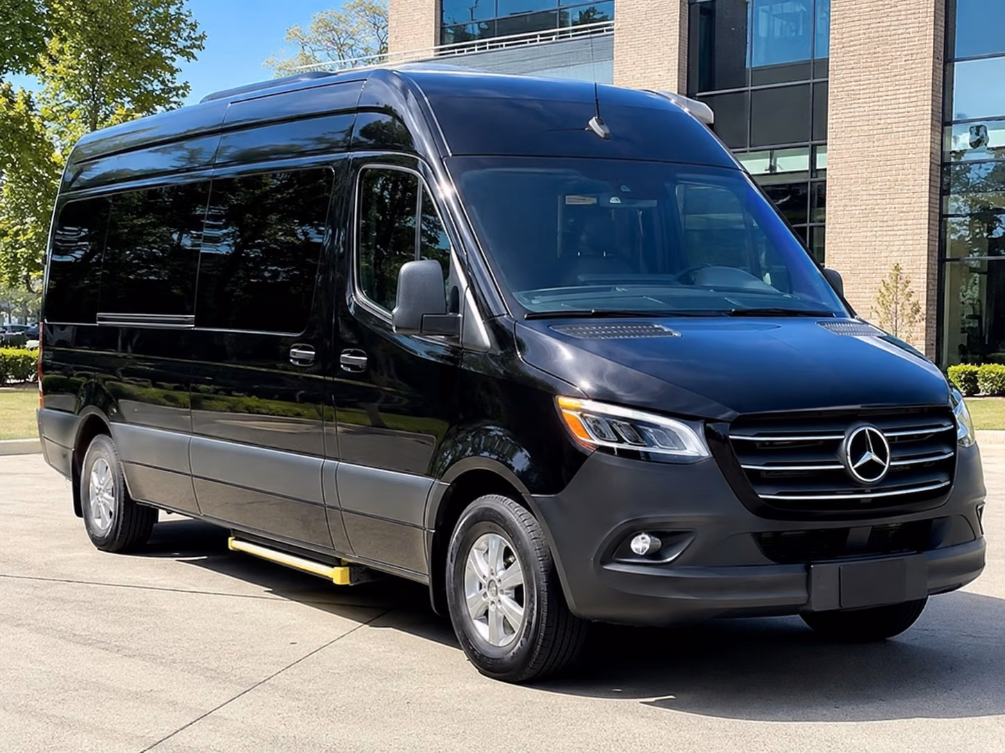 memphis 8 passenger sprinter van