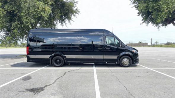 sprinter limousine memphis
